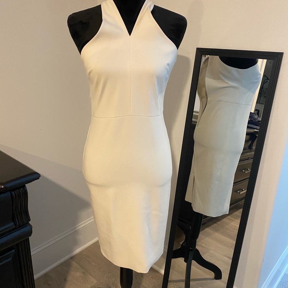 Elegant White Sleeveless Halter Sheath Midi Dress